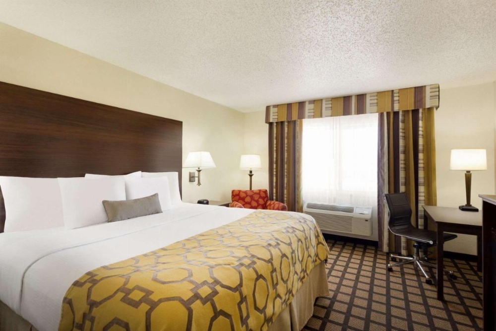 Baymont by Wyndham Salina Image 10