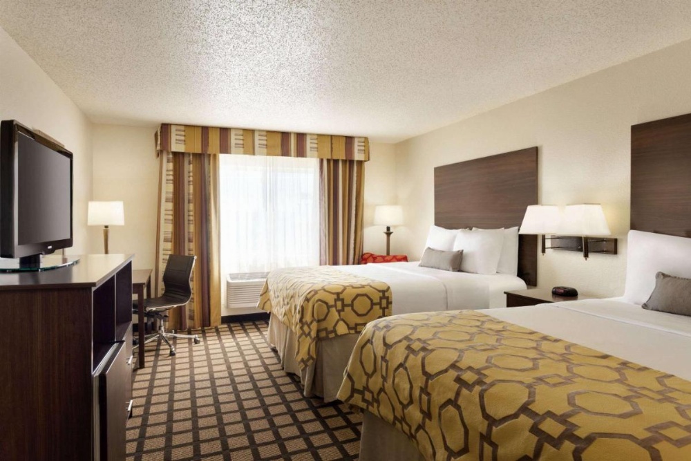 Baymont by Wyndham Salina Image 15